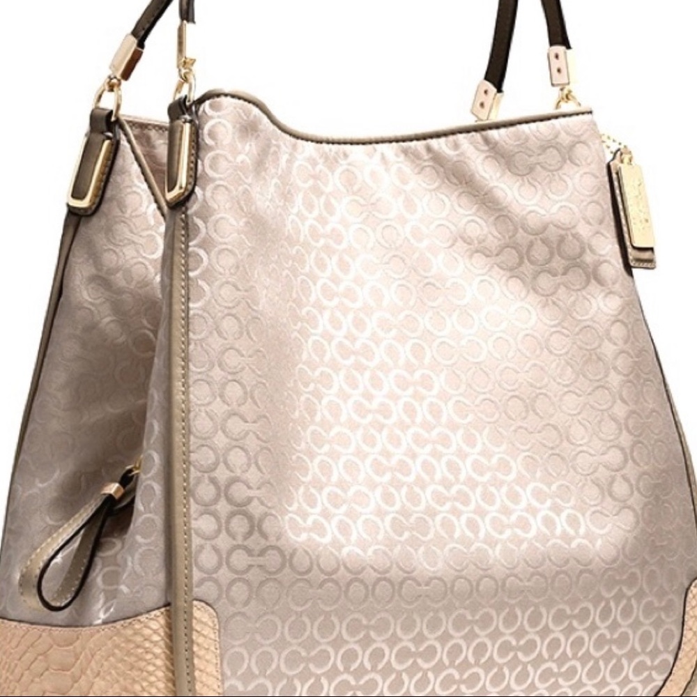 NWOT Coach Madison Small Phoebe Handbag